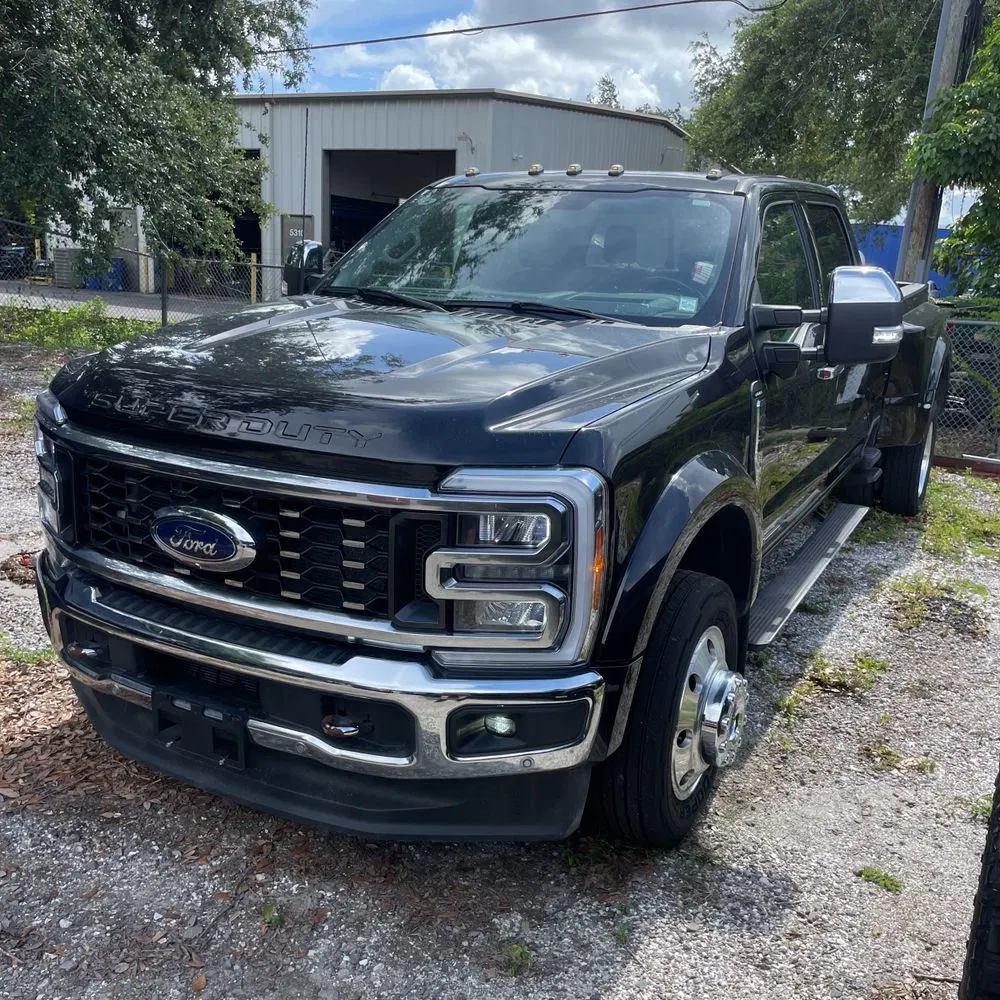 2023 Ford F-450 Super Duty Lariat