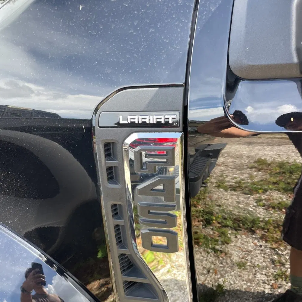 2023 Ford F-450 Super Duty Lariat
