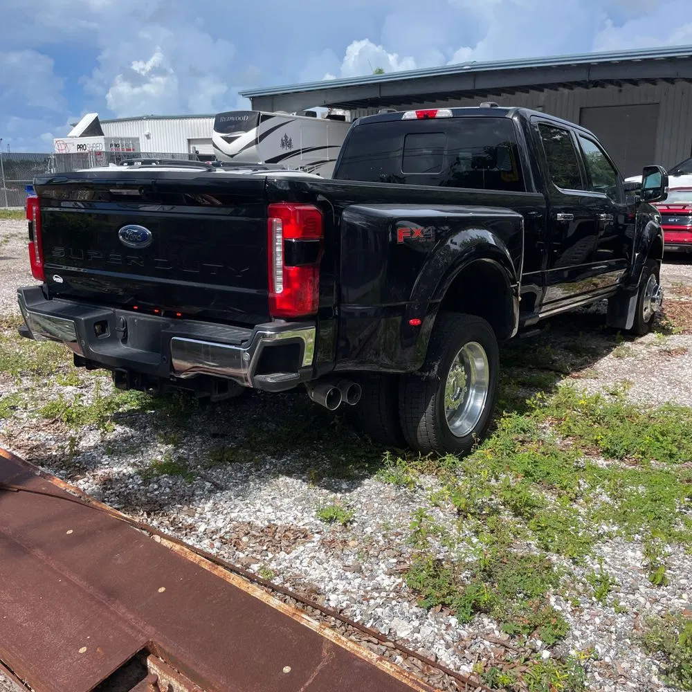 2023 Ford F-450 Super Duty Lariat