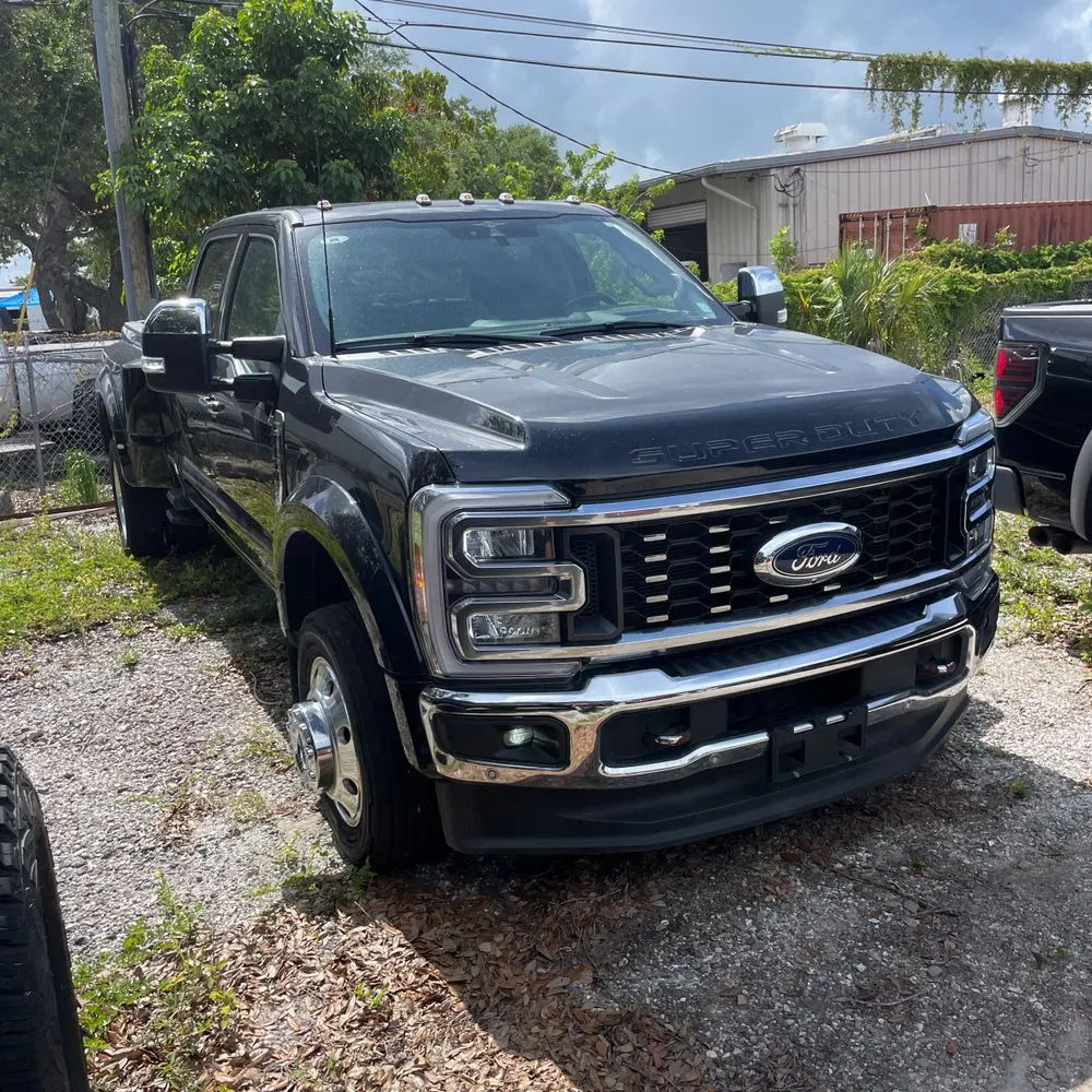 2023 Ford F-450 Super Duty Lariat