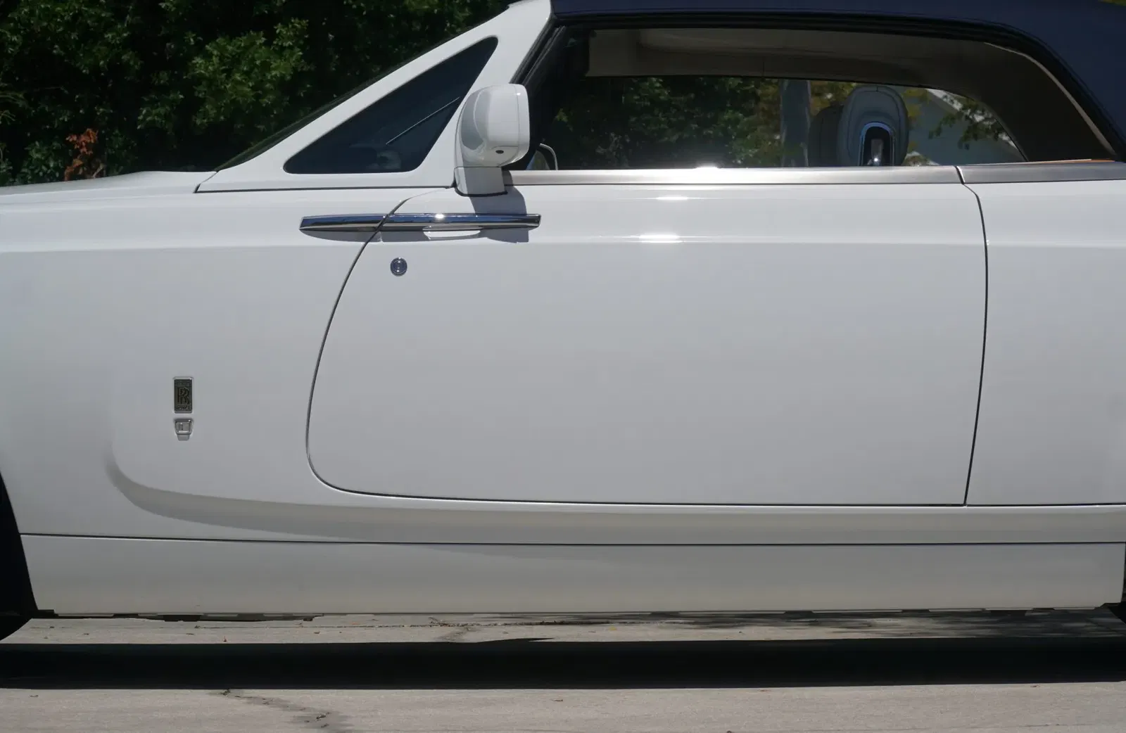 1,600-Mile 2015 Rolls-Royce Phantom Drophead Coupe