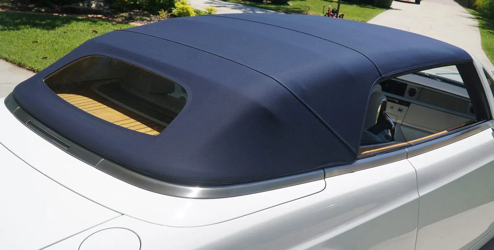 1,600-Mile 2015 Rolls-Royce Phantom Drophead Coupe