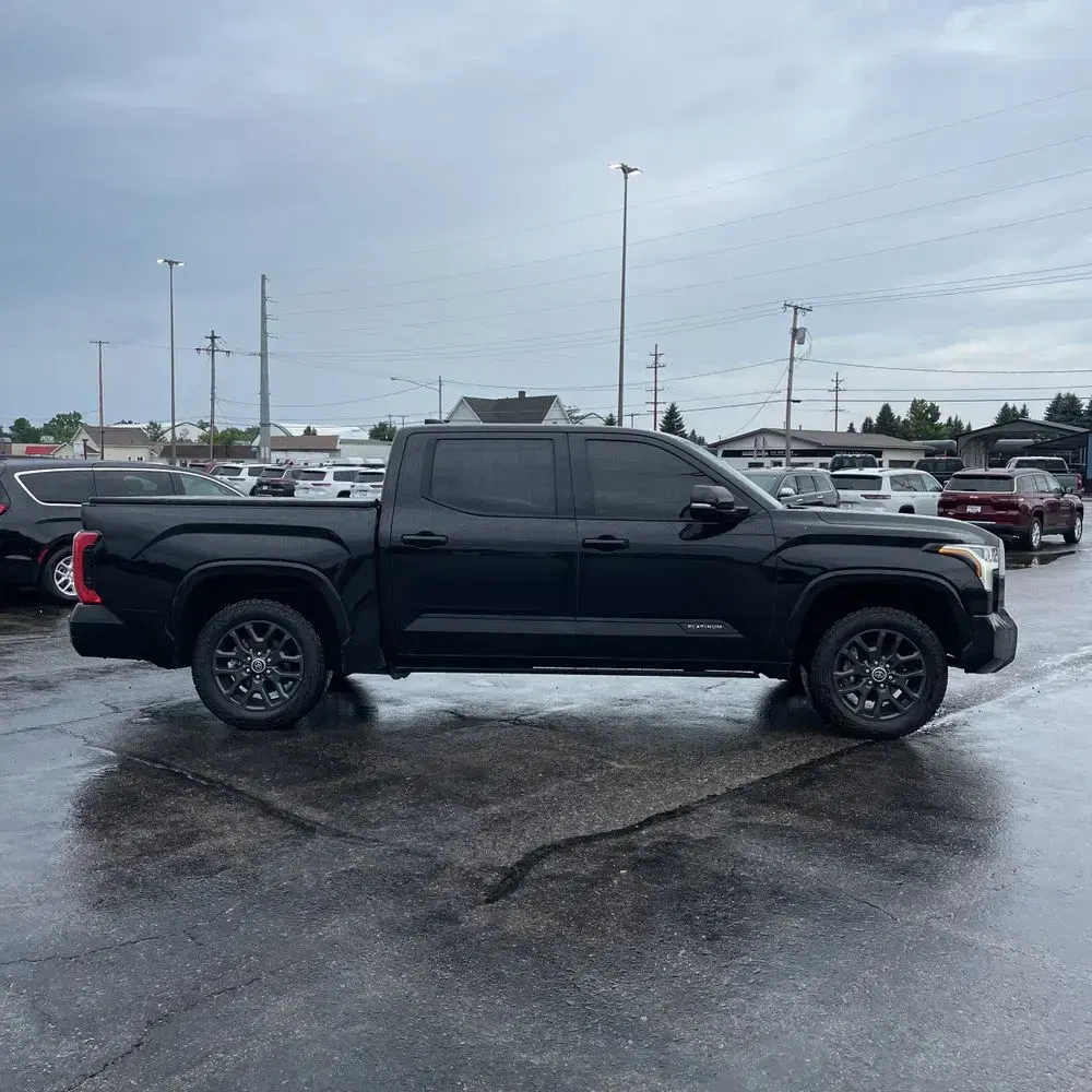 2022 Toyota Tundra Platinum