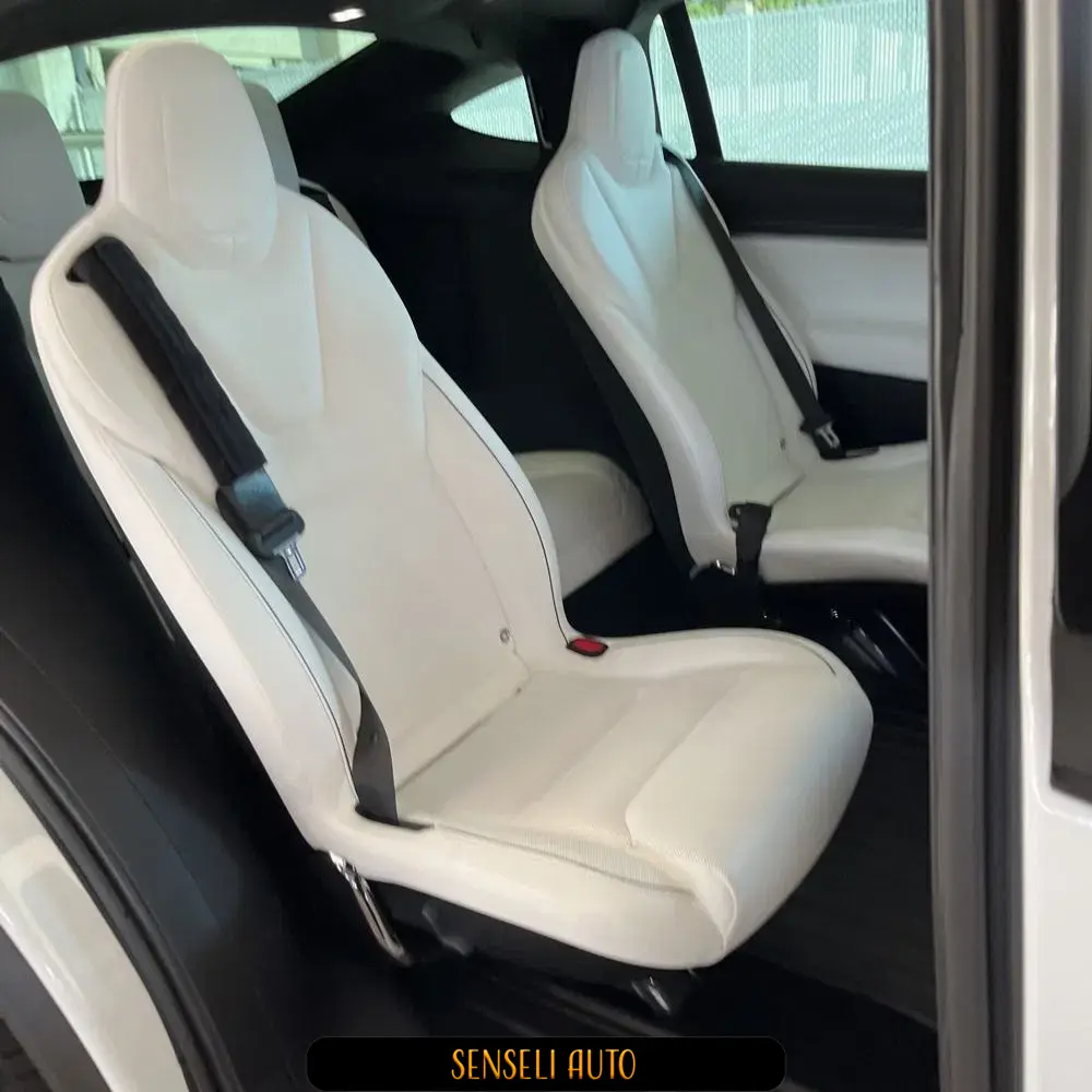 2024 Tesla Model X Plaid