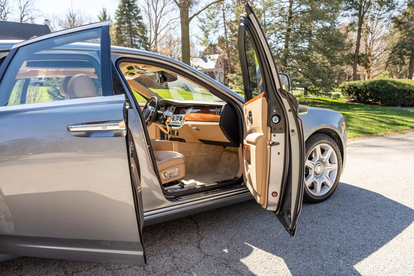 8k-Mile 2010 Rolls-Royce Ghost