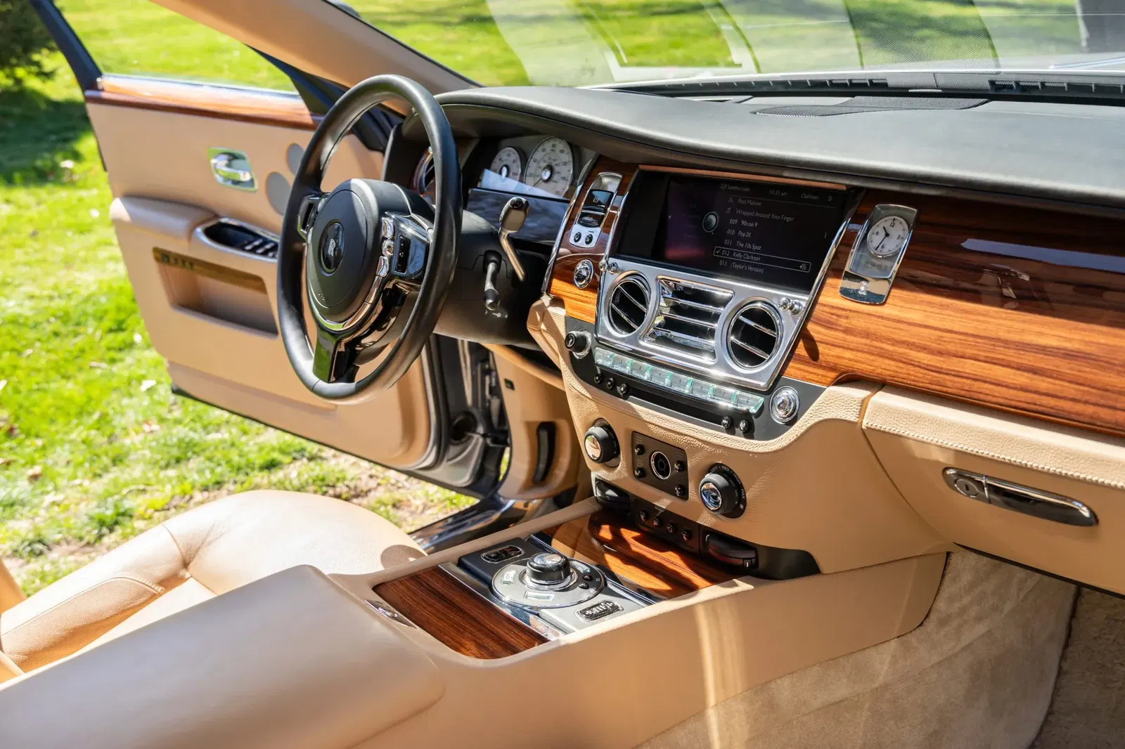 8k-Mile 2010 Rolls-Royce Ghost