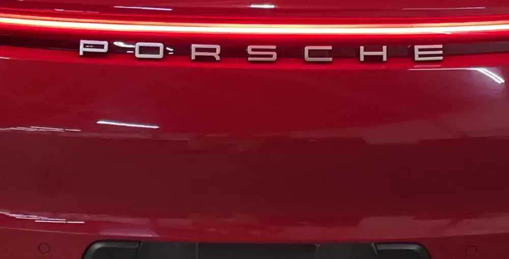 2021 Porsche 911 Carrera