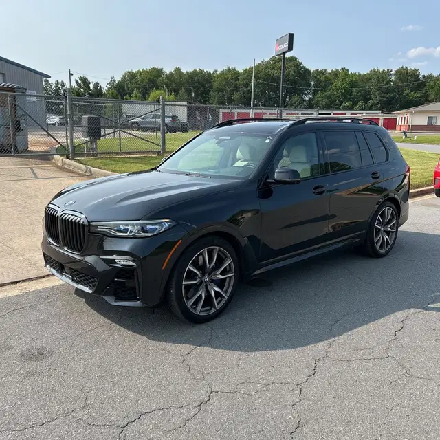 2021 BMW X7 M50i