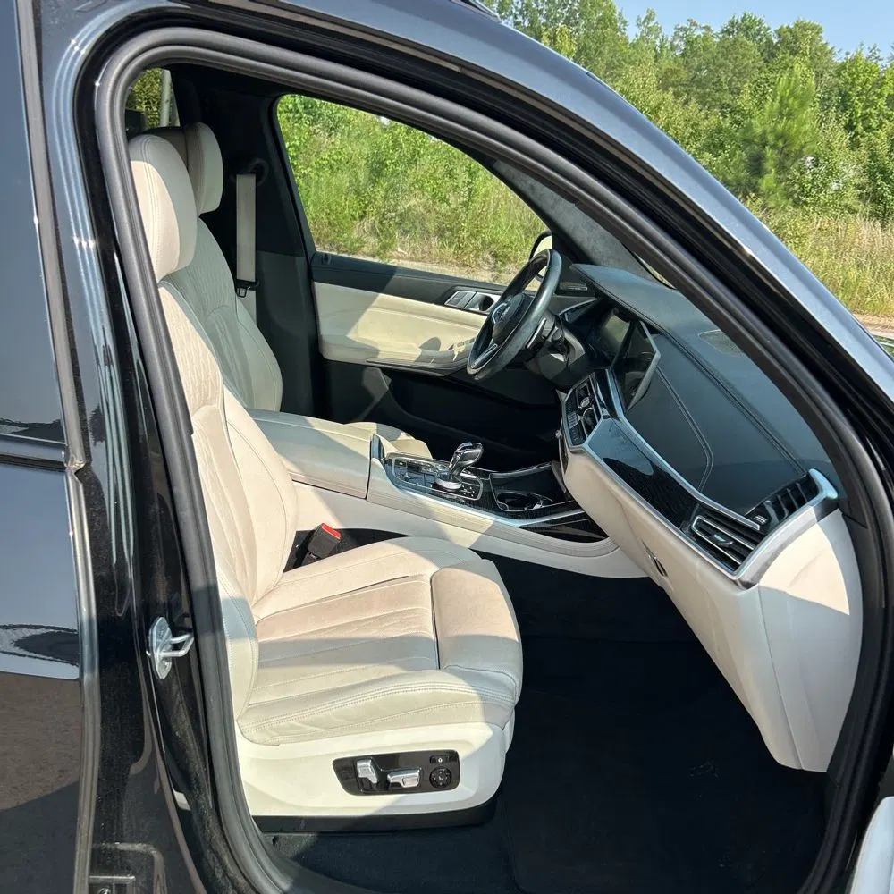 2021 BMW X7 M50i