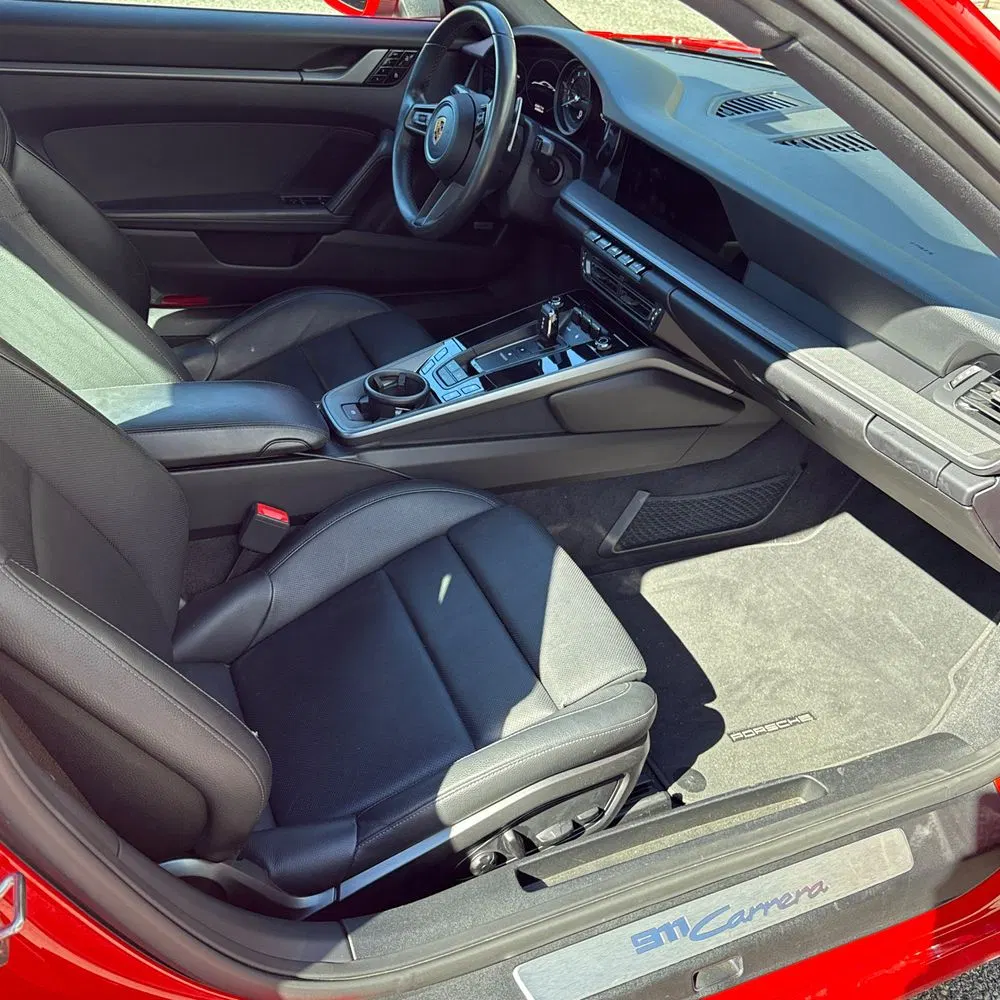 2021 Porsche 911 Carrera