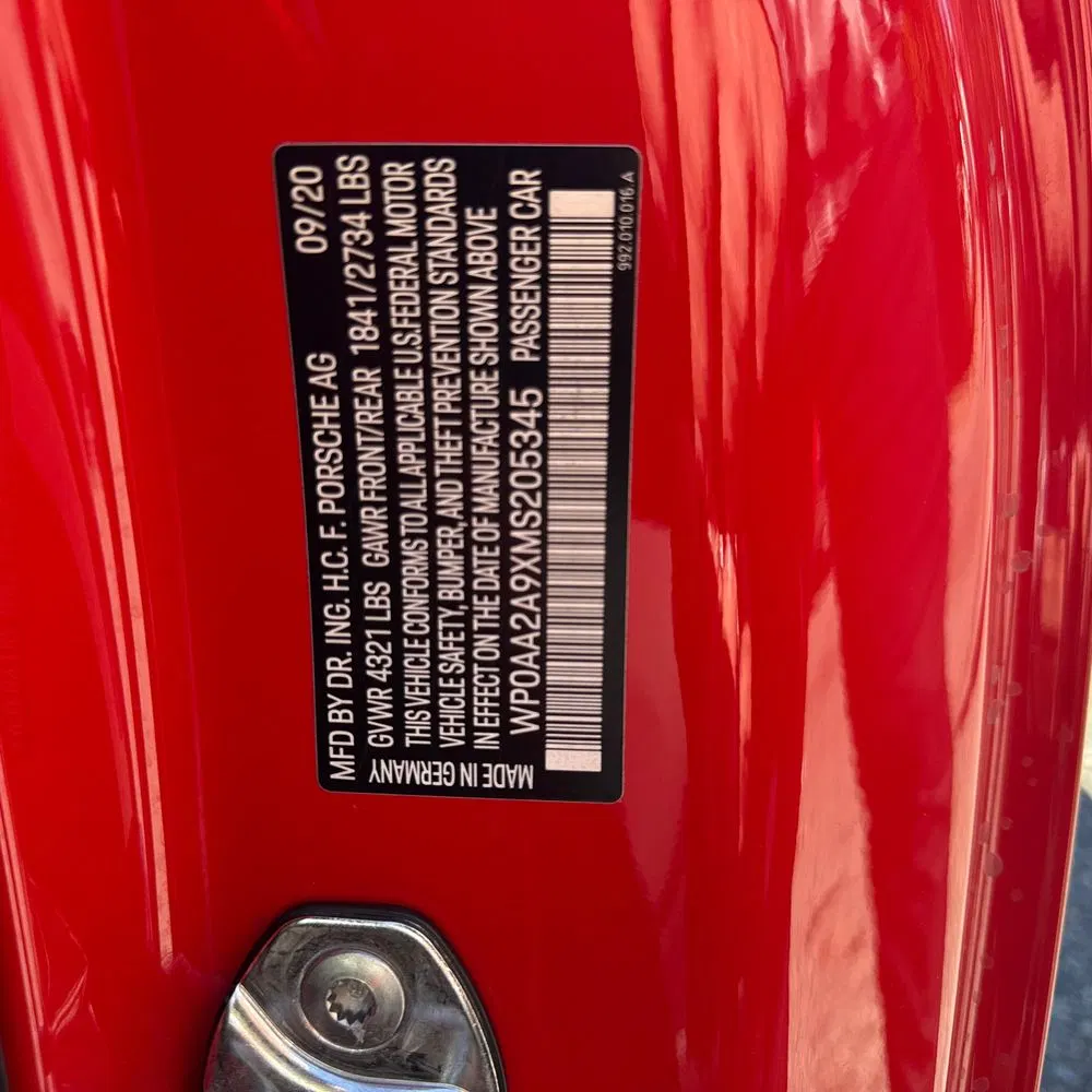 2021 Porsche 911 Carrera