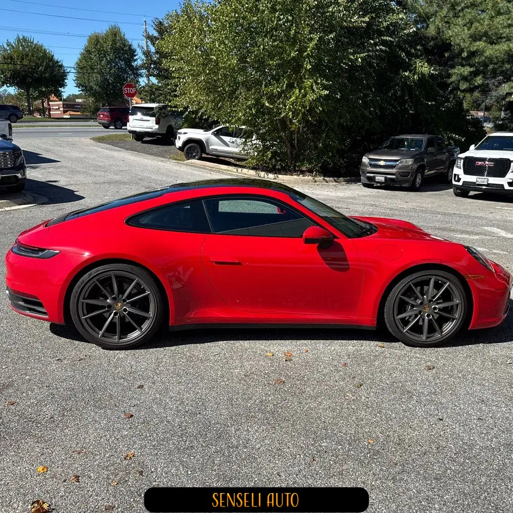 2021 Porsche 911 Carrera