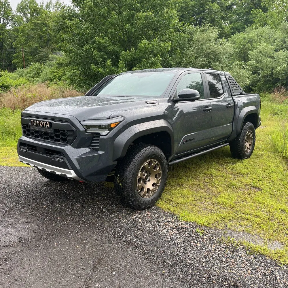 2025 Toyota Tacoma Trailhunter HV