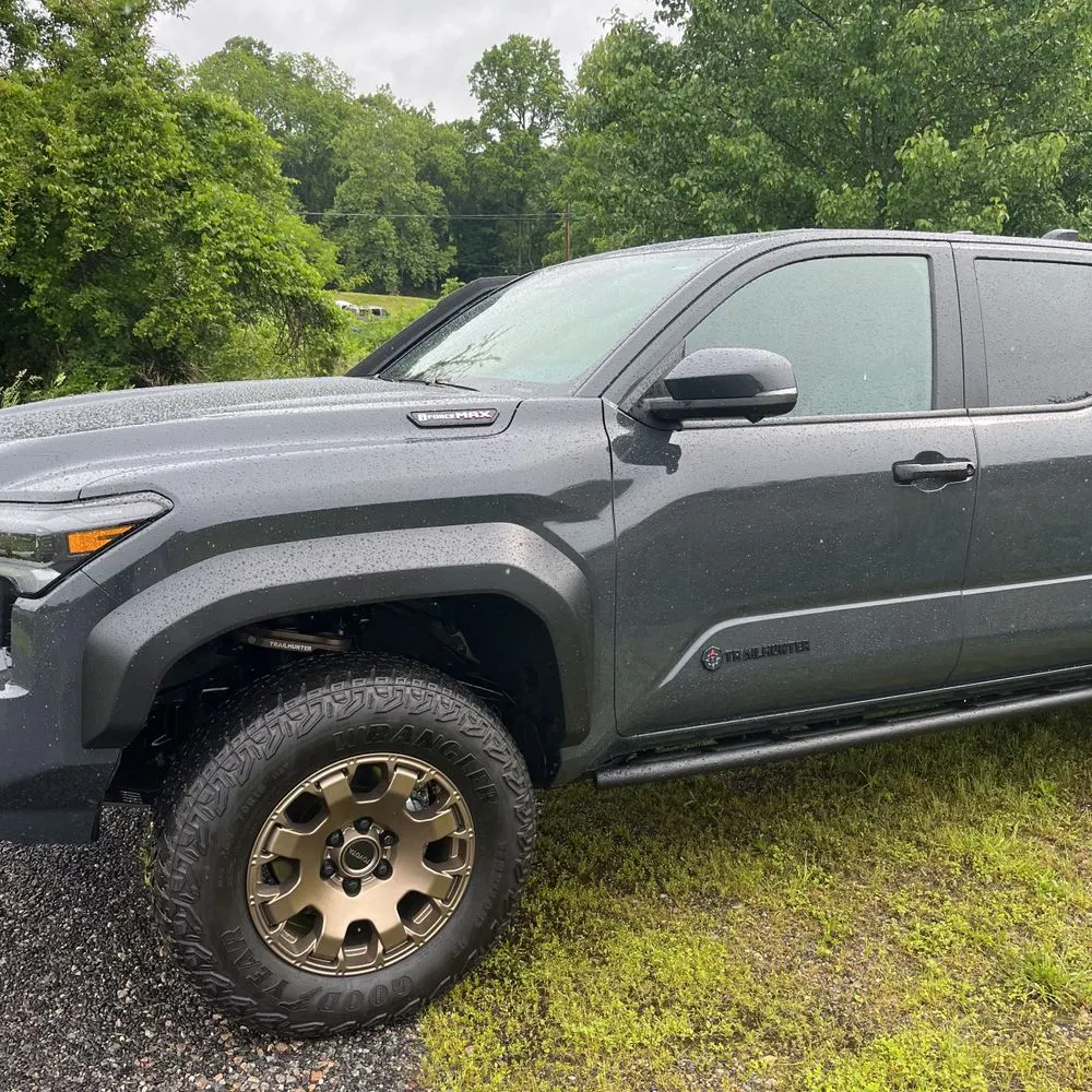 2025 Toyota Tacoma Trailhunter HV
