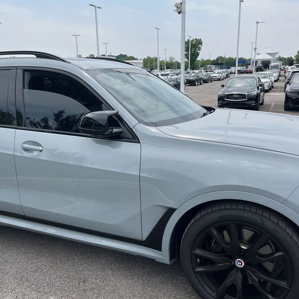 2023 BMW X7 M60i