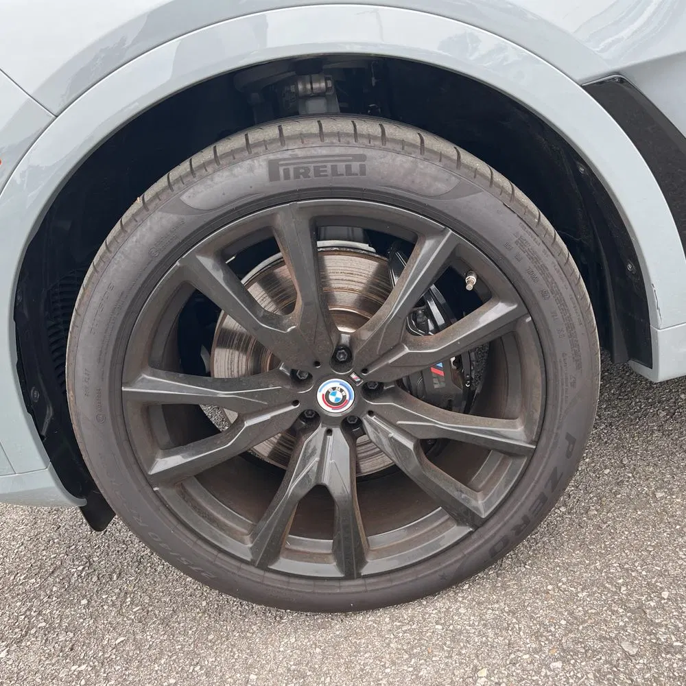 2023 BMW X7 M60i