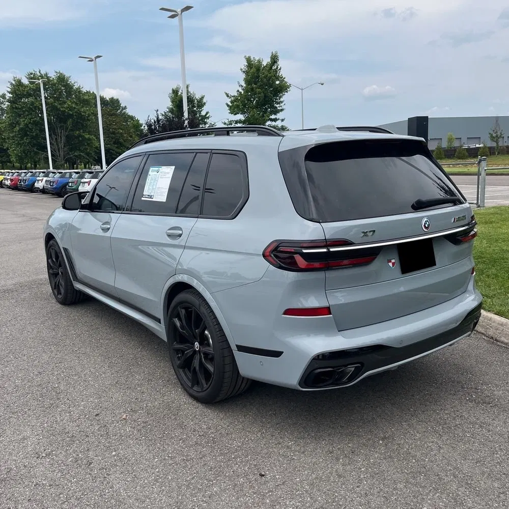 2023 BMW X7 M60i