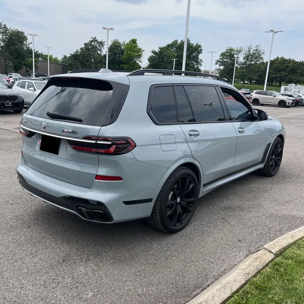 2023 BMW X7 M60i
