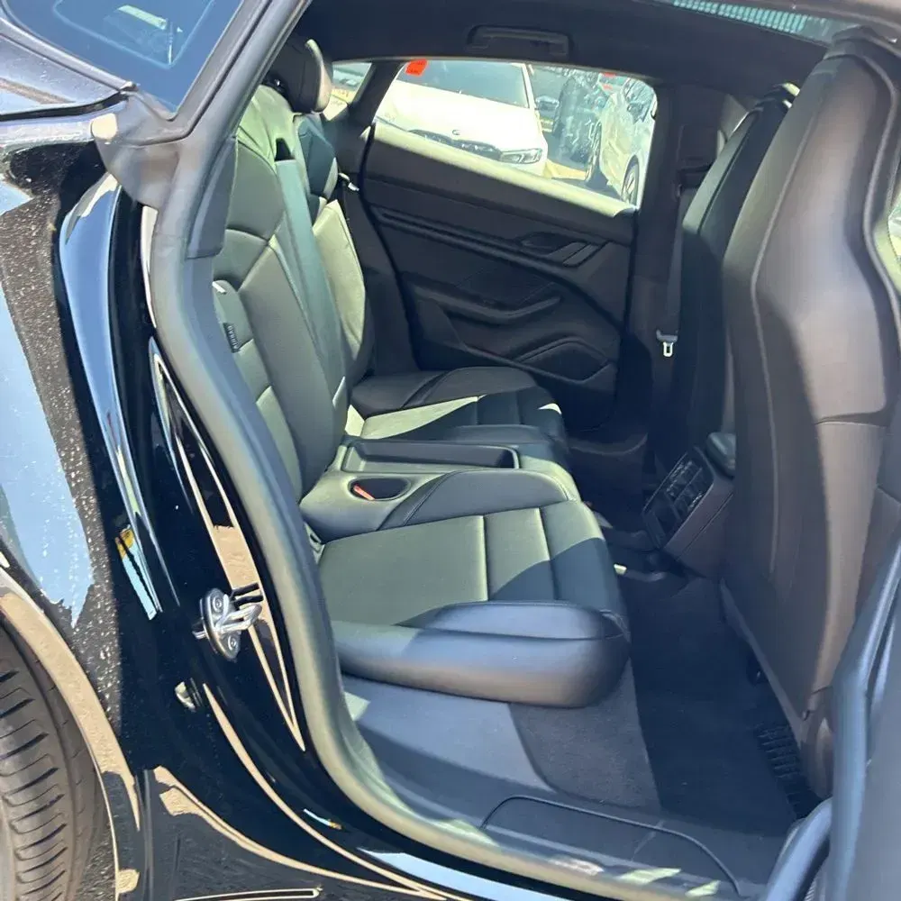 2023 Porsche Taycan Base