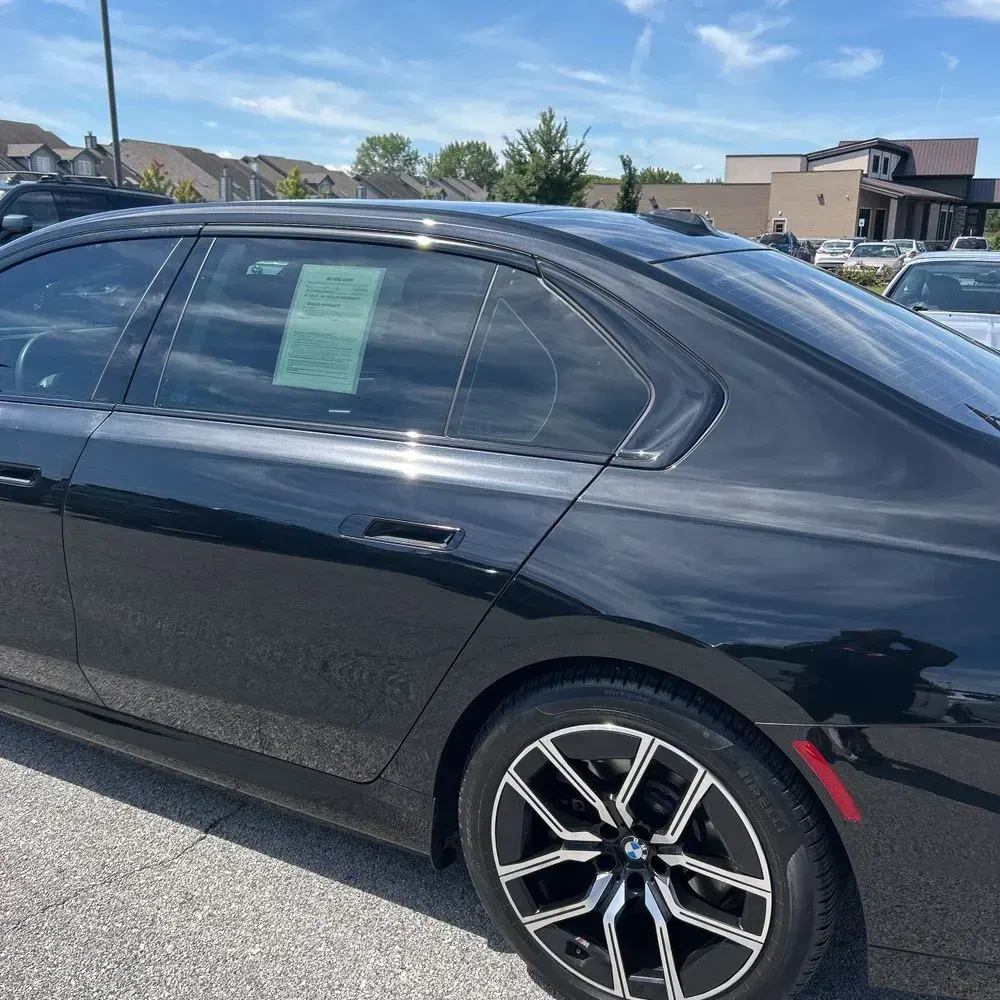 2024 BMW 7-Series 750e xDrive