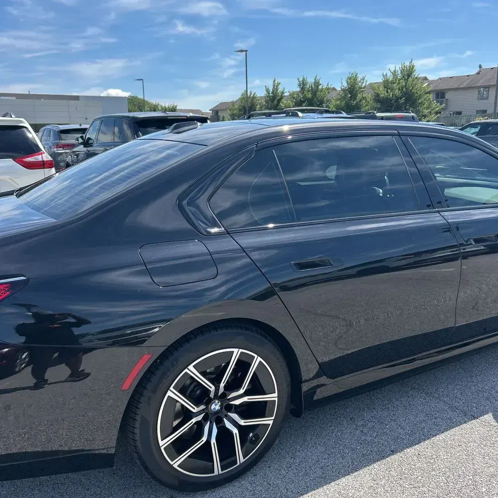 2024 BMW 7-Series 750e xDrive