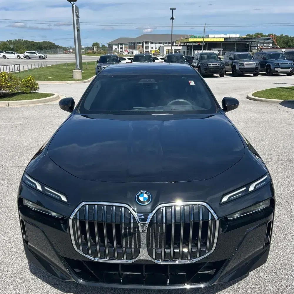 2024 BMW 7-Series 750e xDrive