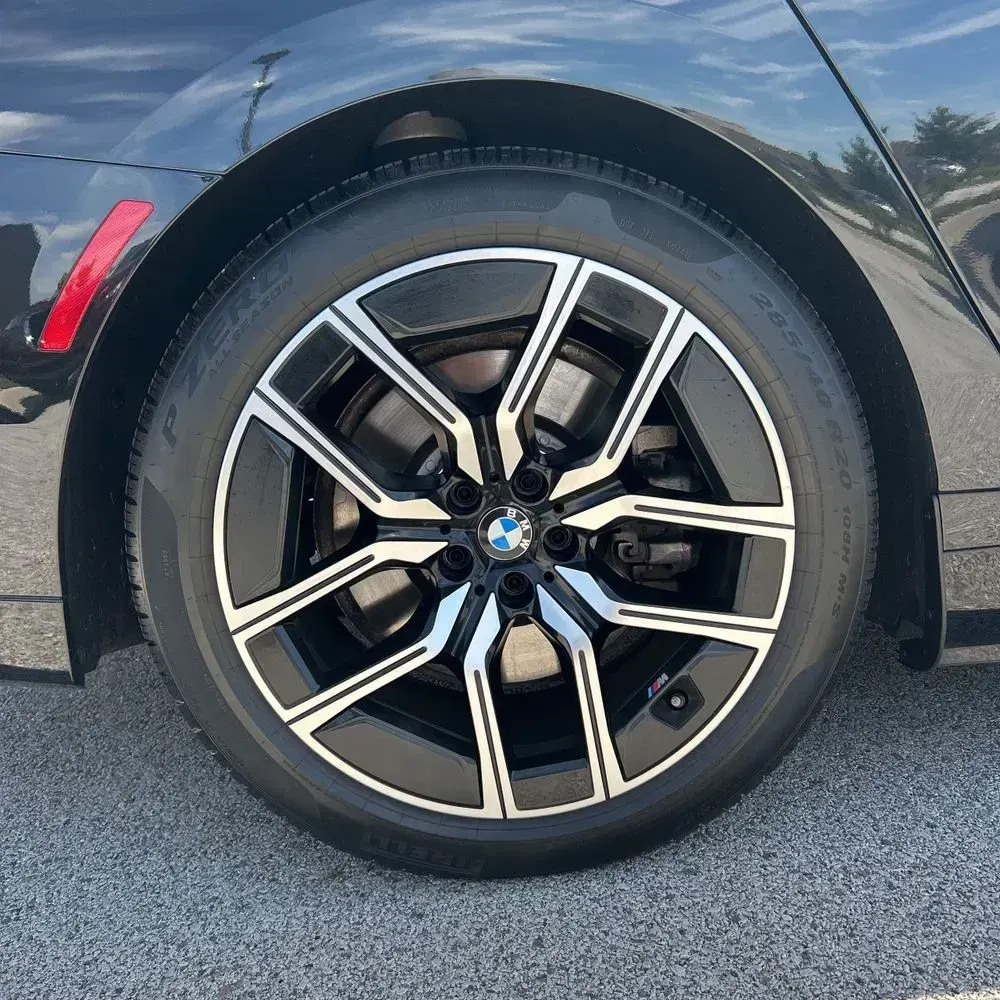 2024 BMW 7-Series 750e xDrive
