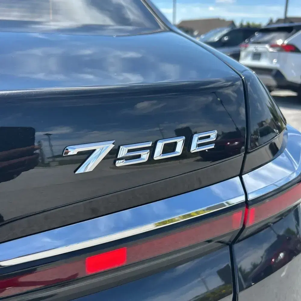 2024 BMW 7-Series 750e xDrive