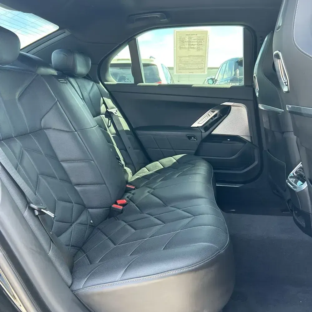 2024 BMW 7-Series 750e xDrive