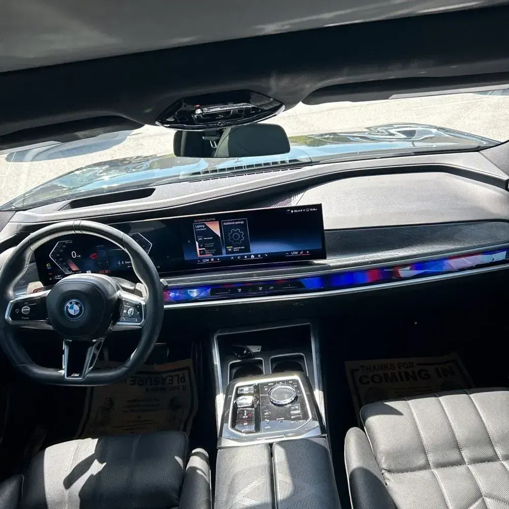 2024 BMW 7-Series 750e xDrive