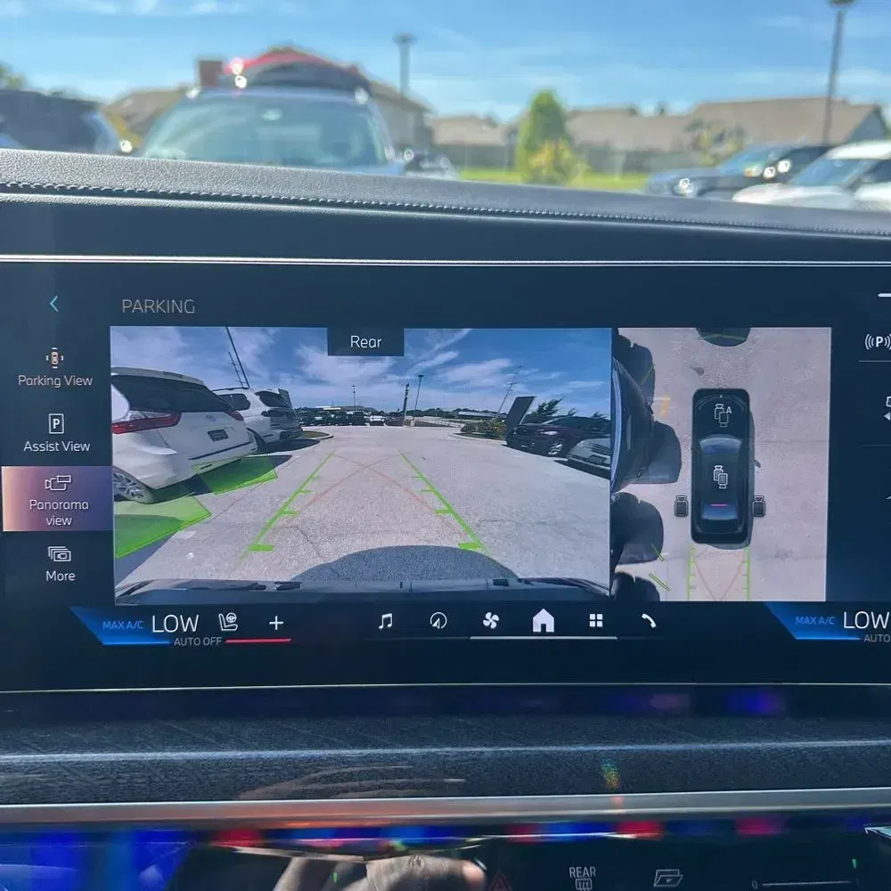 2024 BMW 7-Series 750e xDrive