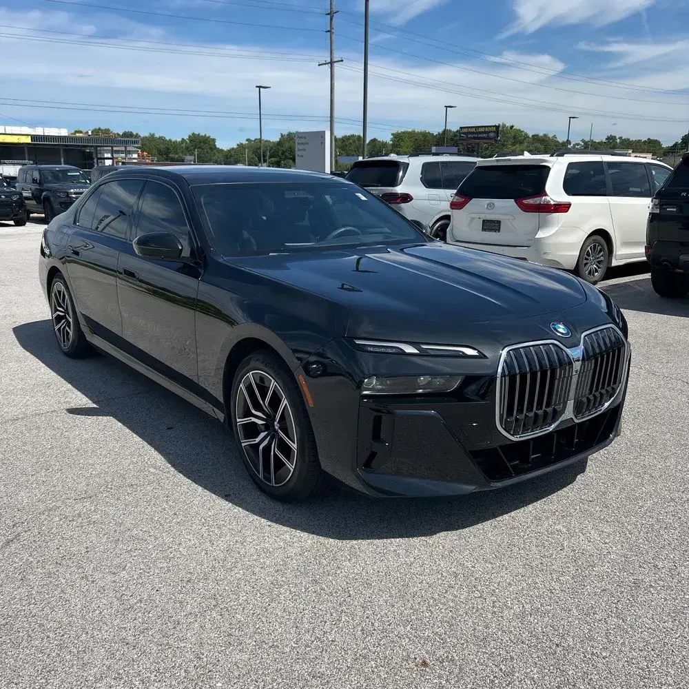 2024 BMW 7-Series 750e xDrive