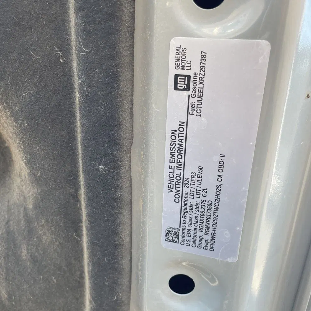 2024 GMC Sierra 1500 AT4