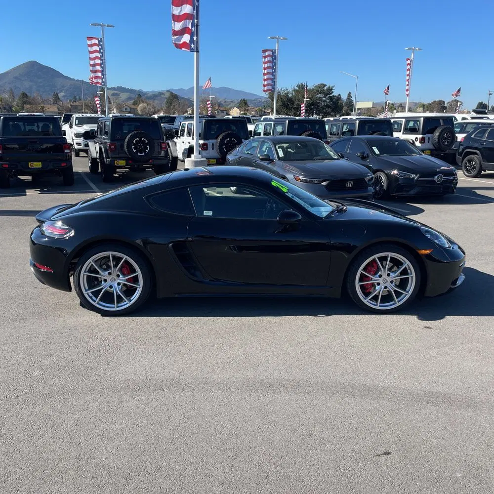2021 Porsche 718 Cayman S
