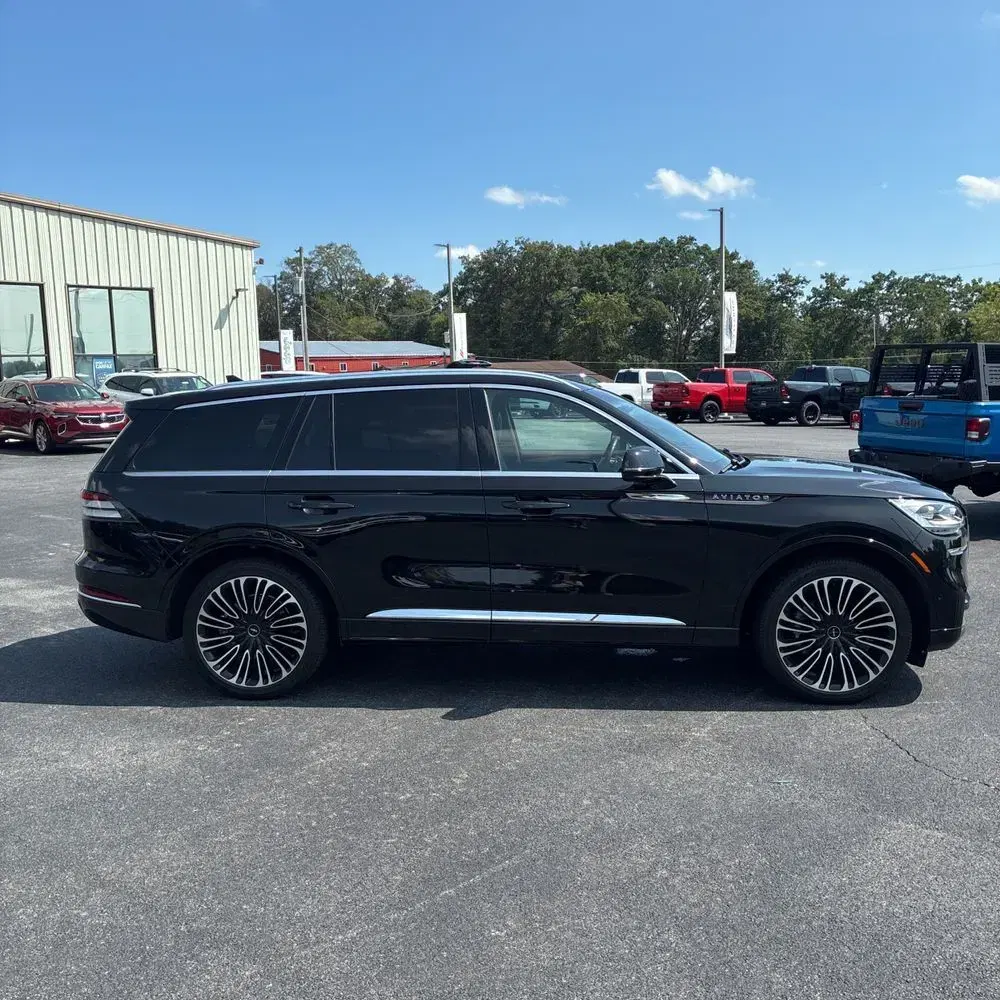 2023 Lincoln Aviator Black Label
