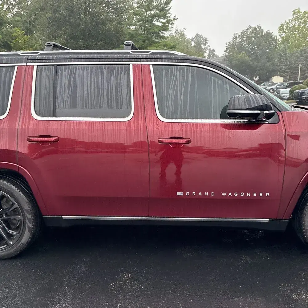 2023 Jeep Grand Wagoneer Base