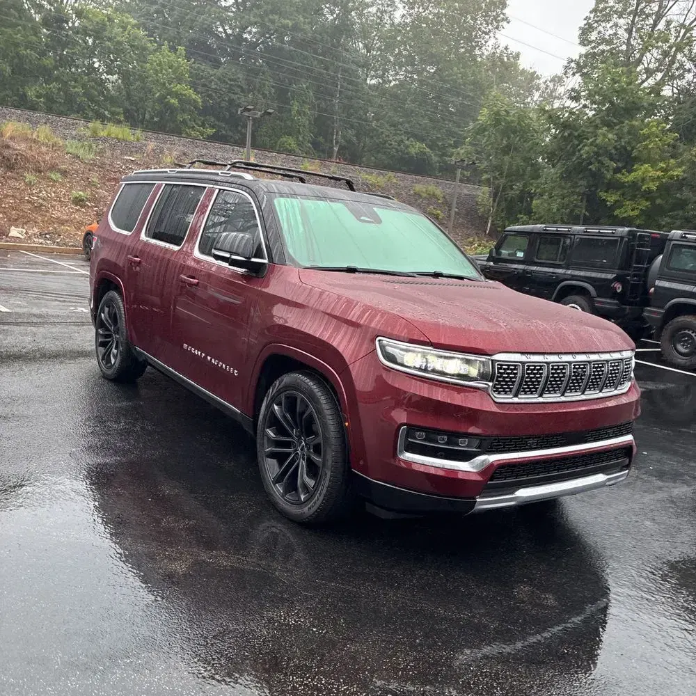 2023 Jeep Grand Wagoneer Base