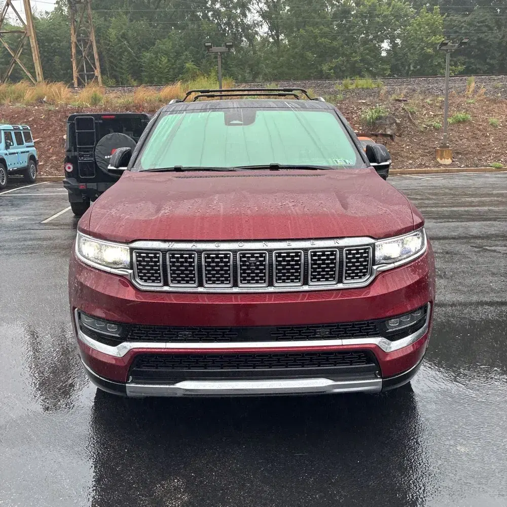 2023 Jeep Grand Wagoneer Base