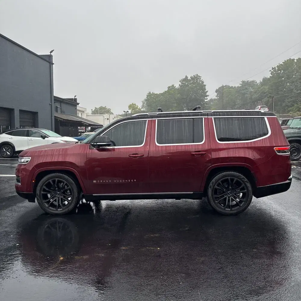 2023 Jeep Grand Wagoneer Base