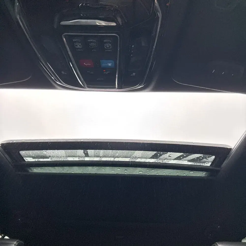 2023 Jeep Grand Wagoneer Base
