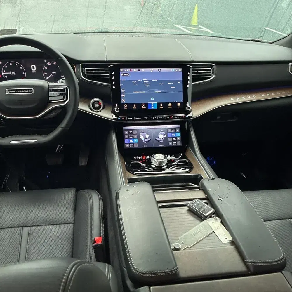 2023 Jeep Grand Wagoneer Base