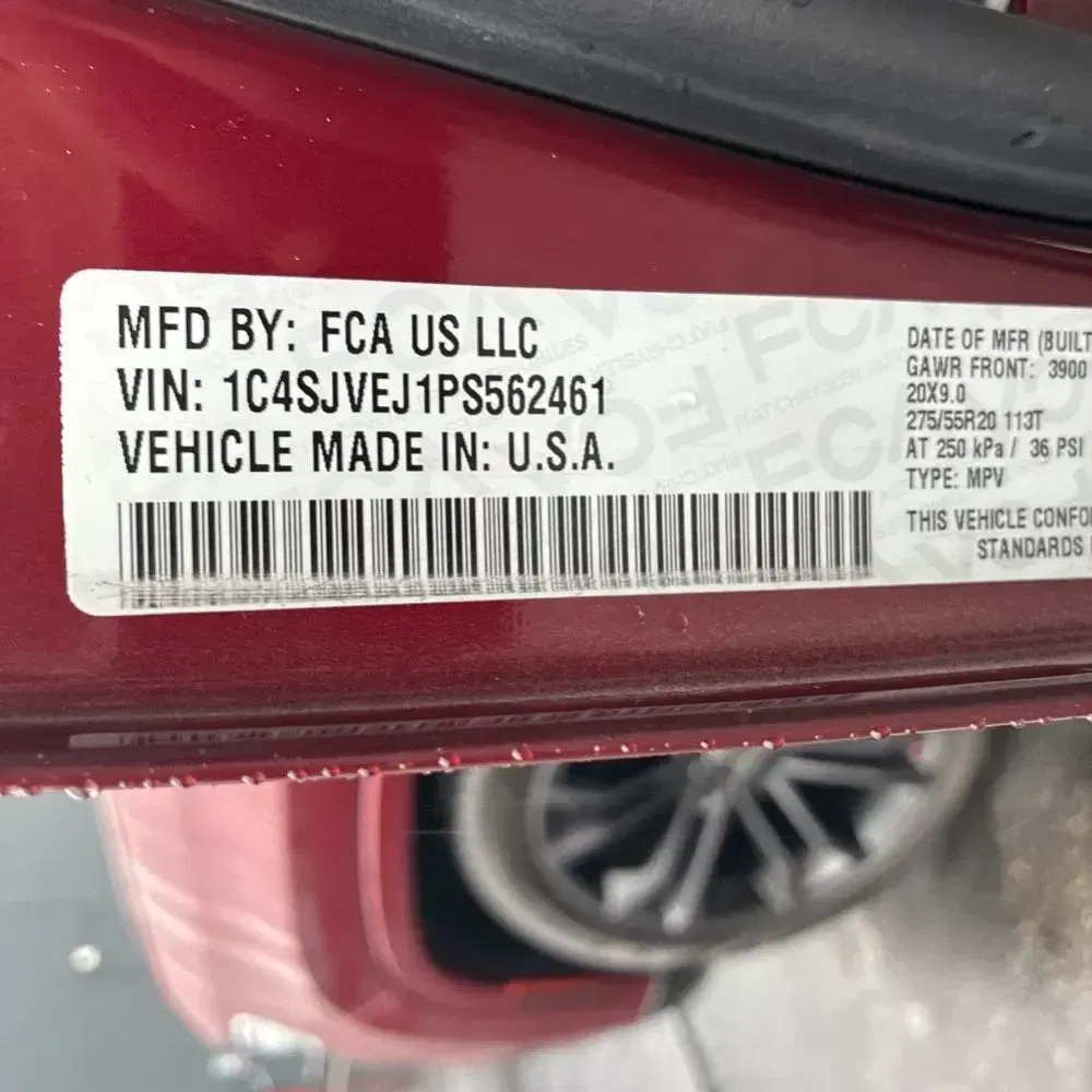 2023 Jeep Grand Wagoneer Base