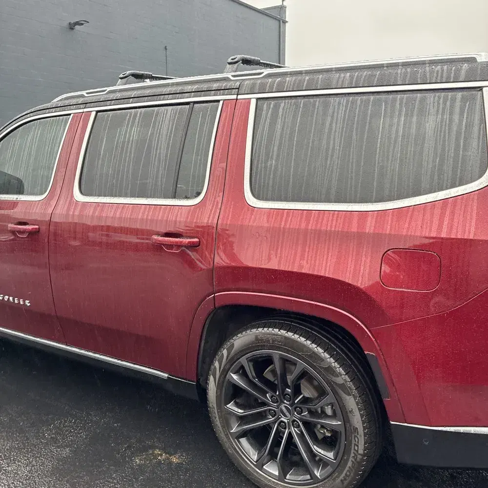 2023 Jeep Grand Wagoneer Base
