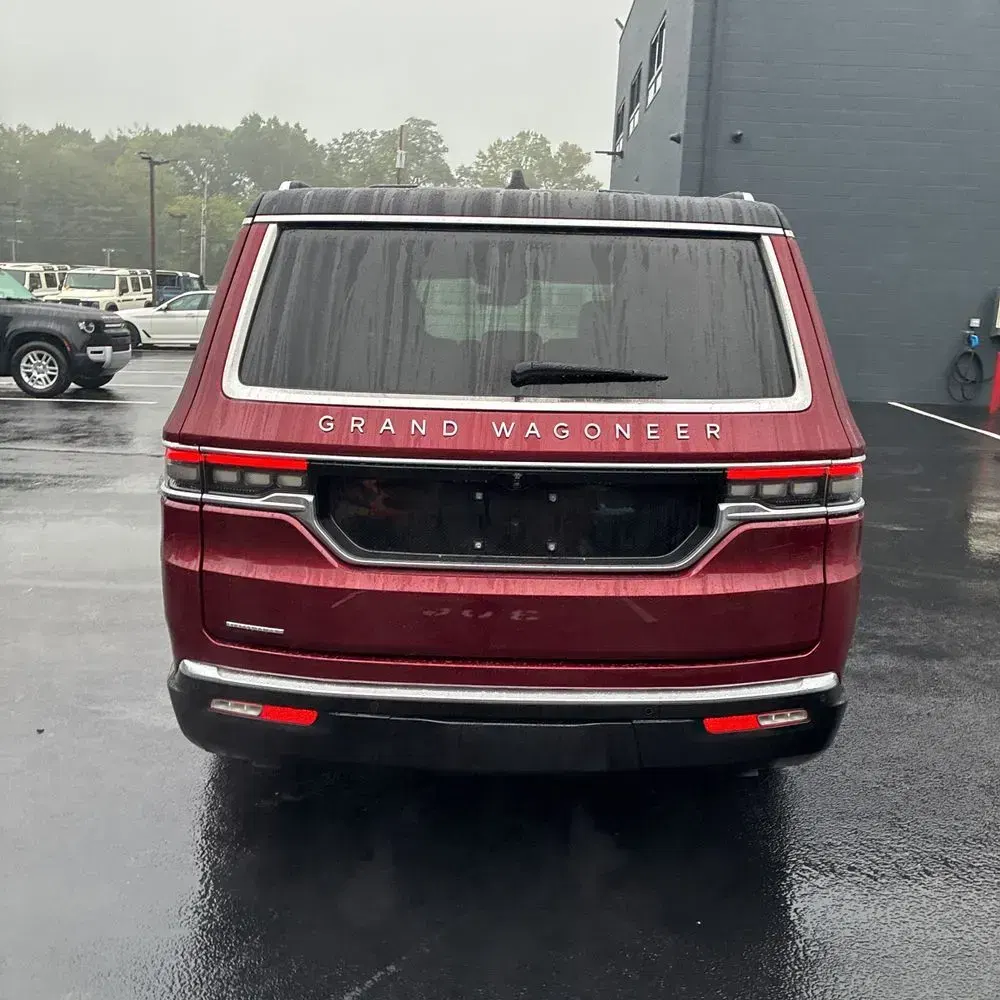 2023 Jeep Grand Wagoneer Base