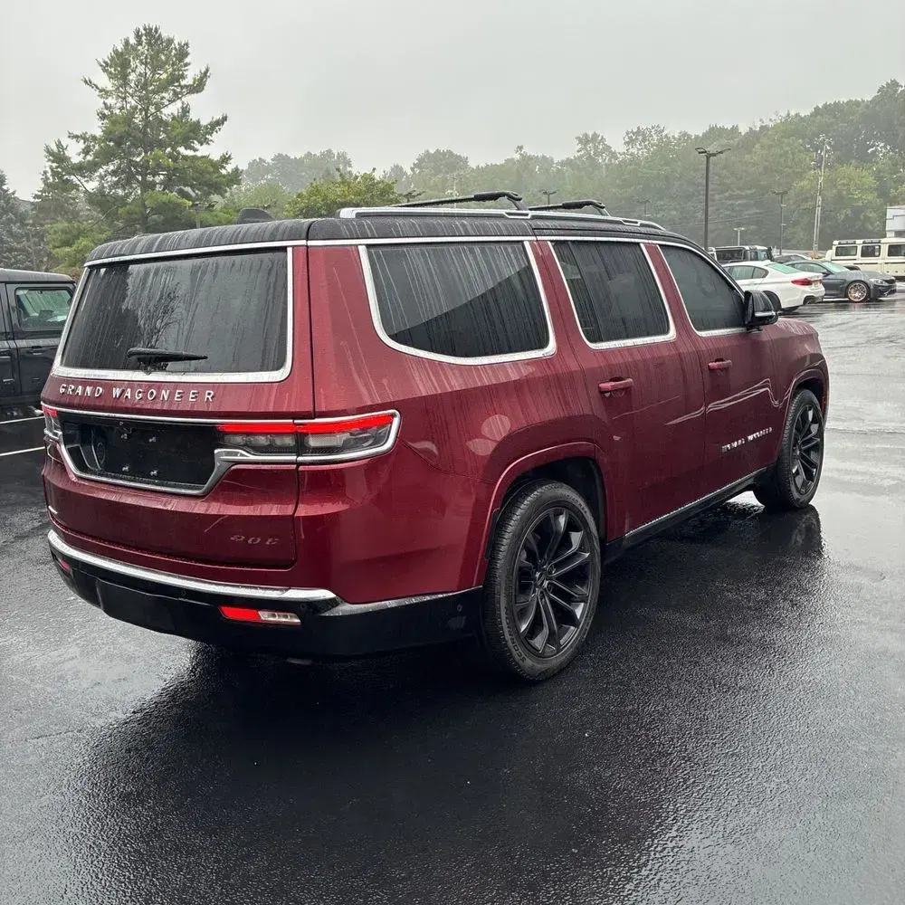2023 Jeep Grand Wagoneer Base