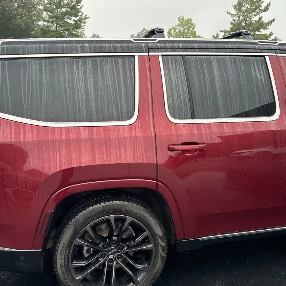 2023 Jeep Grand Wagoneer Base