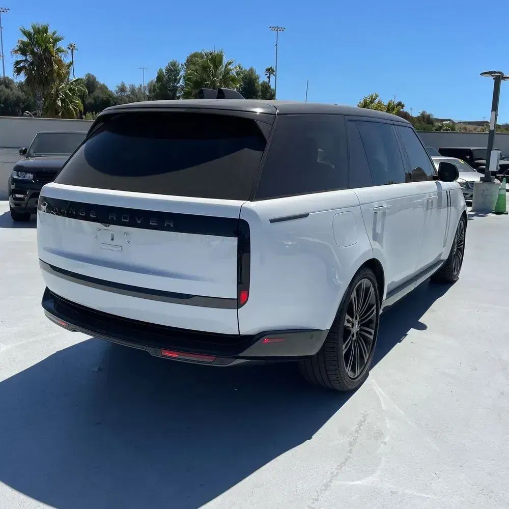 2023 Land Rover Range Rover SE