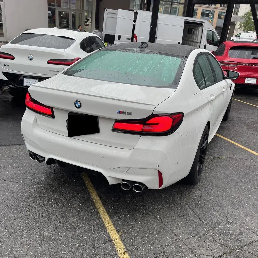 2023 BMW M5