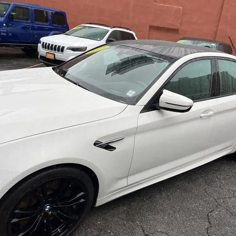 2023 BMW M5