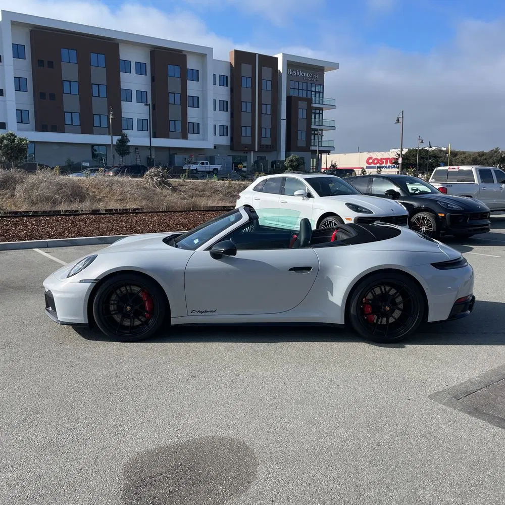 2025 Porsche 911 Carrera GTS